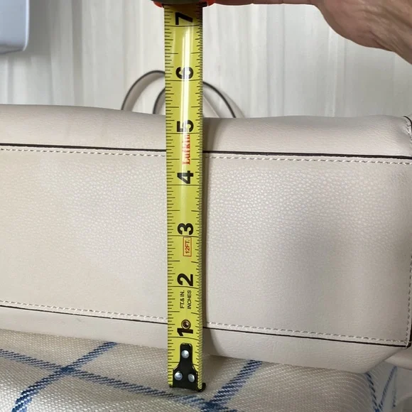 Jessica Simpson Spring Bag - Picture 11 of 16